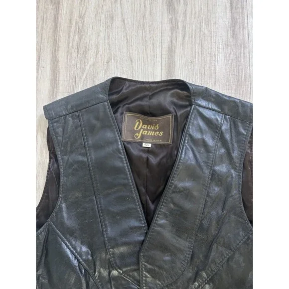 Davis James Black Leather Vest 42 Concho Biker Western Southwestern Lined USA